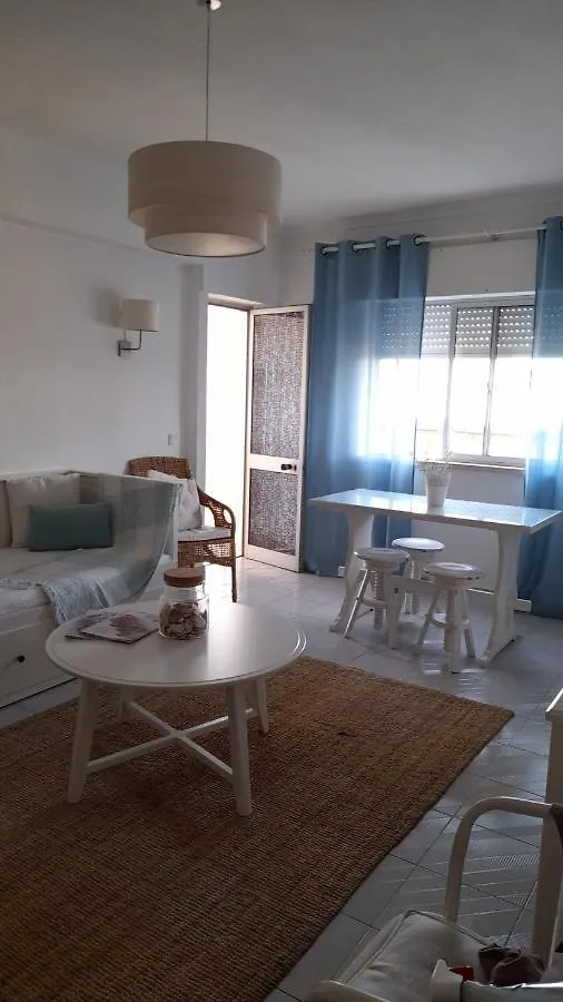 Fuzeta beach holiday apartment
